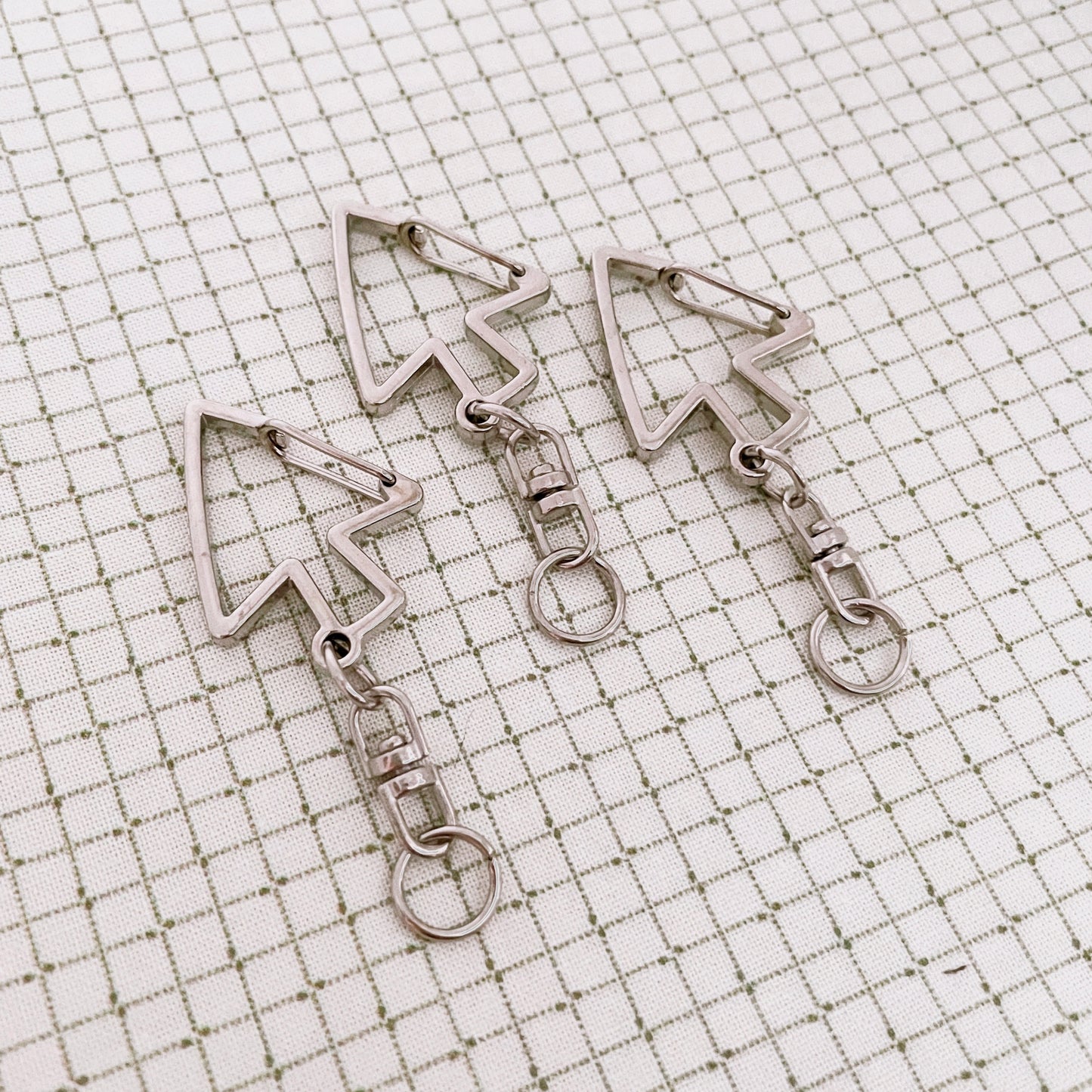 Cursor shaped clasps - Stickybeaky Supplies